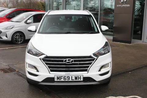 MF69LWH Hyundai Tucson 1.6 CRDi 48V MHD SE Nav 5dr 2WD Thumbnail #2