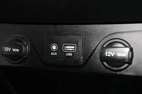 MF69LWH Hyundai Tucson 1.6 CRDi 48V MHD SE Nav 5dr 2WD Thumbnail #23