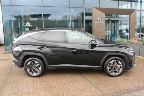 EK25UCL Hyundai Tucson 1.6T Premium 5dr Thumbnail #5