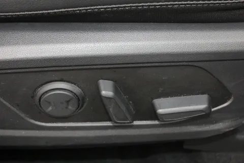 EK25UCL Hyundai Tucson 1.6T Premium 5dr Thumbnail #26