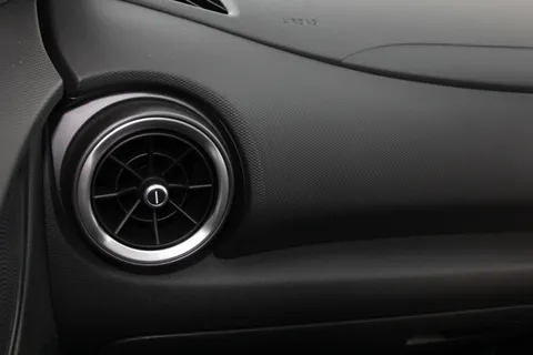 MK23PRZ Hyundai Kona 1.6 GDi Hybrid Ultimate 5dr DCT Thumbnail #35