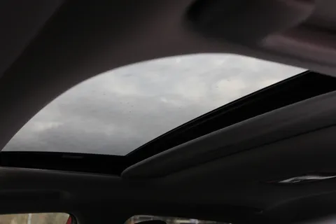 MK23PRZ Hyundai Kona 1.6 GDi Hybrid Ultimate 5dr DCT Thumbnail #11