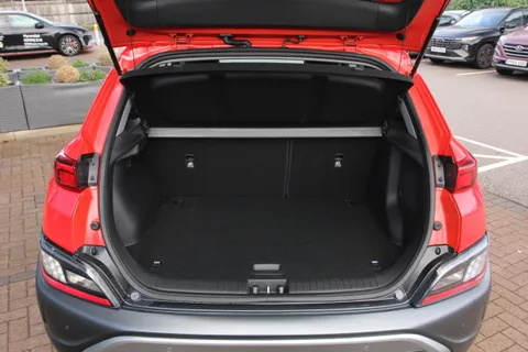 MK23PRZ Hyundai Kona 1.6 GDi Hybrid Ultimate 5dr DCT Thumbnail #16