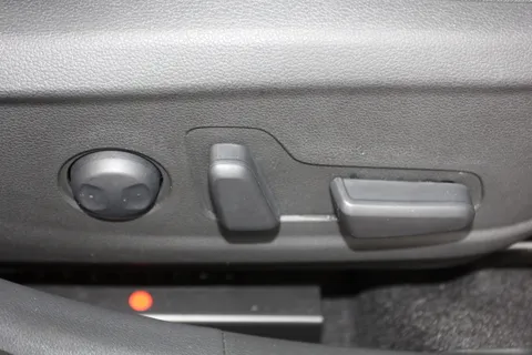 MK23PRZ Hyundai Kona 1.6 GDi Hybrid Ultimate 5dr DCT Thumbnail #28