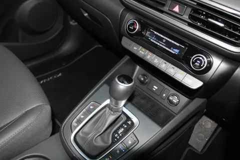 MK23PRZ Hyundai Kona 1.6 GDi Hybrid Ultimate 5dr DCT Thumbnail #22
