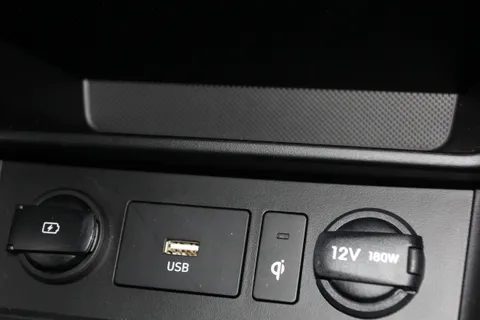 MK23PRZ Hyundai Kona 1.6 GDi Hybrid Ultimate 5dr DCT Thumbnail #33