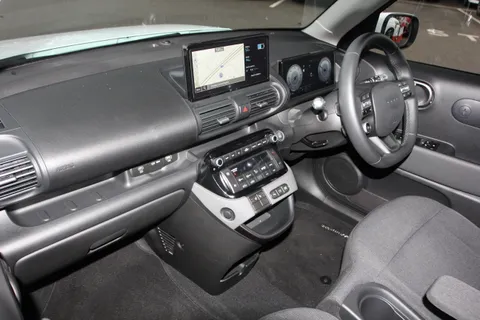 MM25XSC Hyundai Inster 85kW 02 49kWh 5dr Auto Thumbnail #3