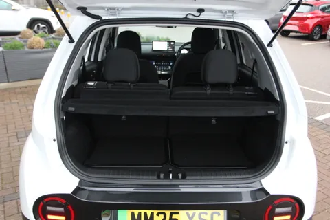 MM25XSC Hyundai Inster 85kW 02 49kWh 5dr Auto Thumbnail #14