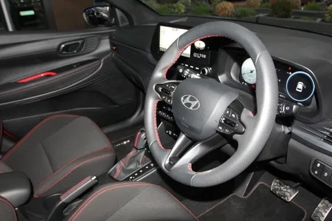 MV25YVN Hyundai i20 1.0T GDi N Line S 5dr DCT Thumbnail #10