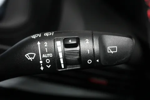 MV25YVN Hyundai i20 1.0T GDi N Line S 5dr DCT Thumbnail #26