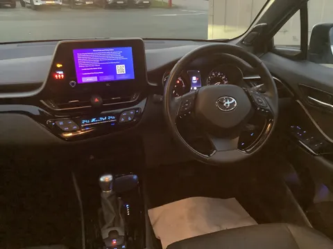 MP23HYB Toyota C-HR 1.8 Hybrid Excel 5dr CVT Thumbnail #2