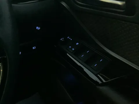 MP23HYB Toyota C-HR 1.8 Hybrid Excel 5dr CVT Thumbnail #28