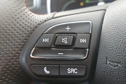 MW73YGC Mg Motor Uk Zs 1.5 VTi-TECH Exclusive 5dr Thumbnail #27