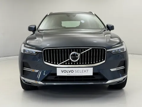 YX71ZVG Volvo XC60 2.0 B4D Inscription 5dr AWD Geartronic Thumbnail #2