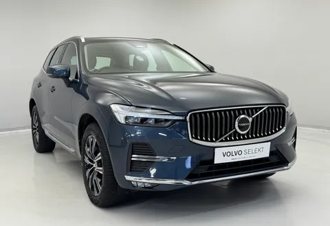 YX71ZVG Volvo XC60 2.0 B4D Inscription 5dr AWD Geartronic Thumbnail #1