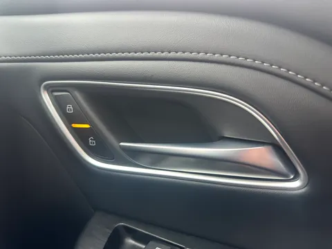 LJ25CRM Mg Motor Uk Zs 1.5 Hybrid+ Trophy 5dr Auto Thumbnail #46