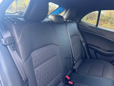 CX74RXS Mg Motor Uk Mg3 1.5 Hybrid Trophy 5dr Auto Thumbnail #20