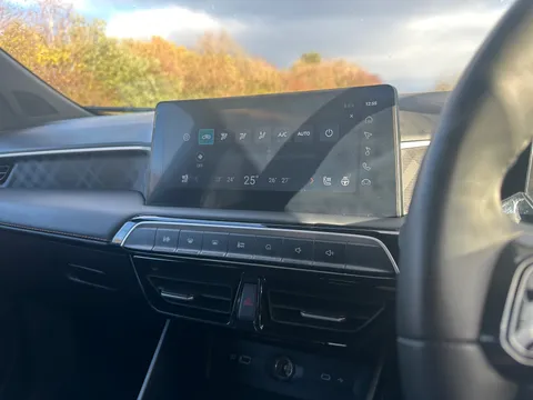 CX74RXS Mg Motor Uk Mg3 1.5 Hybrid Trophy 5dr Auto Thumbnail #17