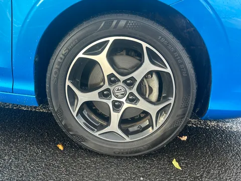 CX74RXS Mg Motor Uk Mg3 1.5 Hybrid Trophy 5dr Auto Thumbnail #43