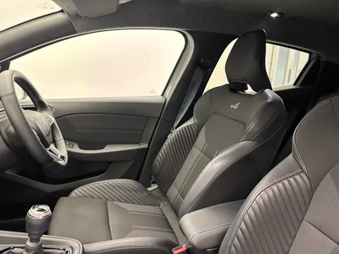 HN24CYF Renault Clio 1.0 TCe 90 Esprit Alpine 5dr Thumbnail #22