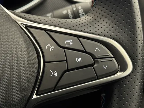 HN24CYF Renault Clio 1.0 TCe 90 Esprit Alpine 5dr Thumbnail #30