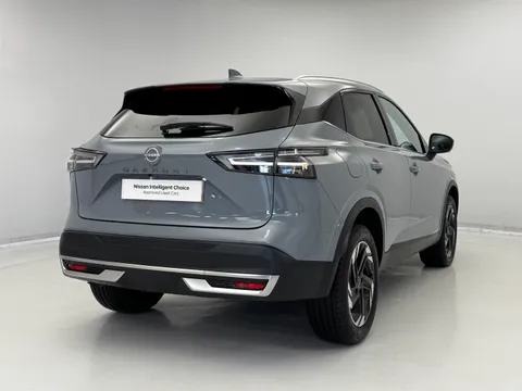 OV74WSO Nissan Qashqai 1.3 DiG-T MH 158 N-Connecta [Glass Rf] 5dr Xtronic Thumbnail #8