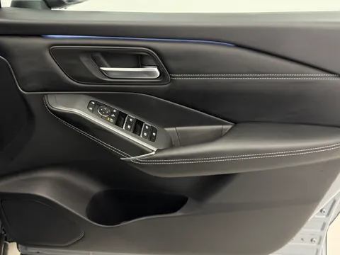 OV74WSO Nissan Qashqai 1.3 DiG-T MH 158 N-Connecta [Glass Rf] 5dr Xtronic Thumbnail #20