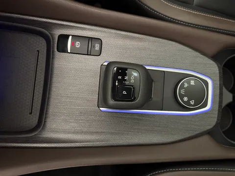 DV74ZXY Nissan Qashqai 1.3 DiG-T MH 158 Tekna 5dr 4WD Xtronic Thumbnail #18