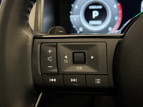 DV74ZXY Nissan Qashqai 1.3 DiG-T MH 158 Tekna 5dr 4WD Xtronic Thumbnail #25