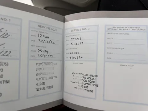 ND70OUO Volvo XC60 2.0 B5P [250] Momentum 5dr AWD Geartronic Thumbnail #19