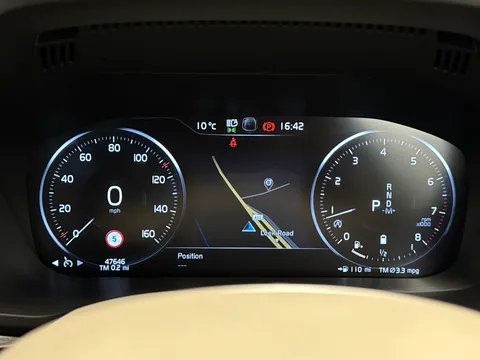 ND70OUO Volvo XC60 2.0 B5P [250] Momentum 5dr AWD Geartronic Thumbnail #31