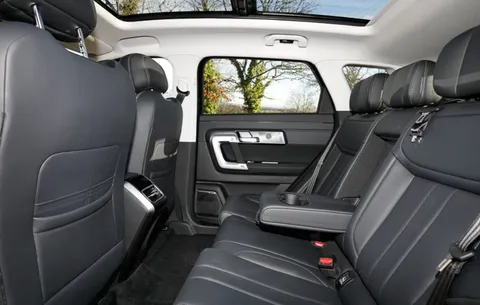  Jaecoo 7SHS 1.5T SHS Luxury 5dr Auto Thumbnail #2