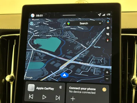 DP25PZT Volvo XC60 2.0 B5P Ultra Dark 5dr AWD Geartronic Thumbnail #26