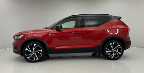 ND71KWW Volvo XC40 2.0 B5P R DESIGN Pro 5dr AWD Auto Thumbnail #3