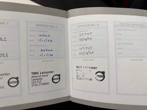 ND71KWW Volvo XC40 2.0 B5P R DESIGN Pro 5dr AWD Auto Thumbnail #18