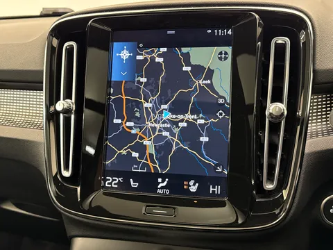 ND71KWW Volvo XC40 2.0 B5P R DESIGN Pro 5dr AWD Auto Thumbnail #29