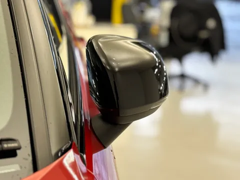 ND71KWW Volvo XC40 2.0 B5P R DESIGN Pro 5dr AWD Auto Thumbnail #34