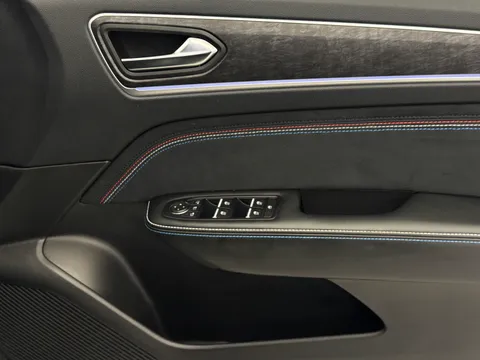 DS25OCM Renault ARKANA 1.6 E-Tech FHEV 145 Esprit Alpine 5dr Auto Thumbnail #9