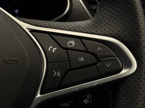 DS25OCM Renault ARKANA 1.6 E-Tech FHEV 145 Esprit Alpine 5dr Auto Thumbnail #21