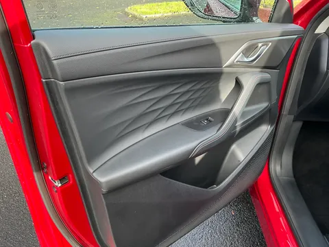 LA74HFJ Mg Motor Uk Hs 1.5 T-GDI Trophy 5dr Thumbnail #46