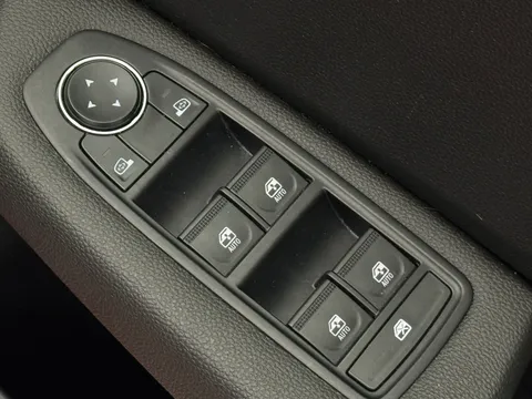 DV72WXZ Renault Clio 1.0 TCe 90 Evolution 5dr Thumbnail #21