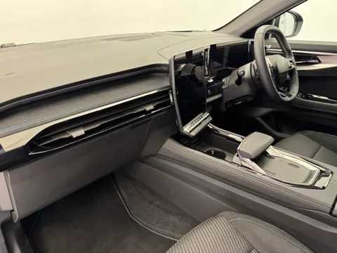 HN24RDU Renault Austral E-Tech FHEV Techno Esprit Alpine 5dr Auto Thumbnail #15