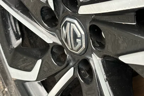 LG21OHD Mg Motor Uk Zs 1.5 VTi-TECH Exclusive 5dr Thumbnail #25