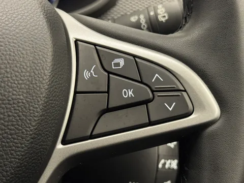 DY73OAL Dacia Sandero Stepway 1.0 TCe Journey 5dr Thumbnail #14