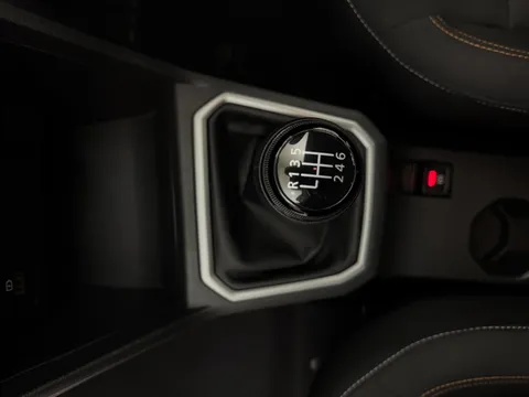 DY73OAL Dacia Sandero Stepway 1.0 TCe Journey 5dr Thumbnail #17