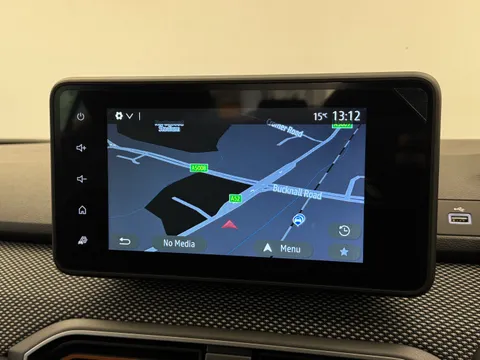 DY73OAL Dacia Sandero Stepway 1.0 TCe Journey 5dr Thumbnail #19