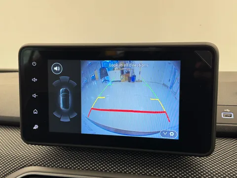 DY73OAL Dacia Sandero Stepway 1.0 TCe Journey 5dr Thumbnail #31