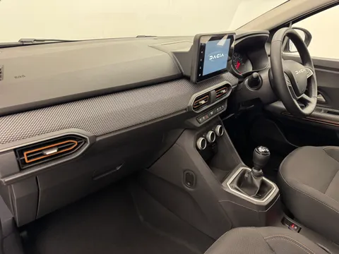 DY73OAL Dacia Sandero Stepway 1.0 TCe Journey 5dr Thumbnail #32