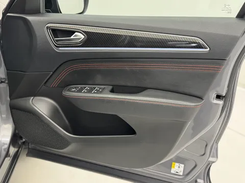 BK72HKY Renault ARKANA 1.6 E-TECH Hybrid 145 R.S. Line 5dr Auto Thumbnail #20