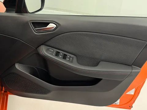 DT73ZDZ Renault Clio 1.0 TCe 90 RS Line 5dr Thumbnail #12